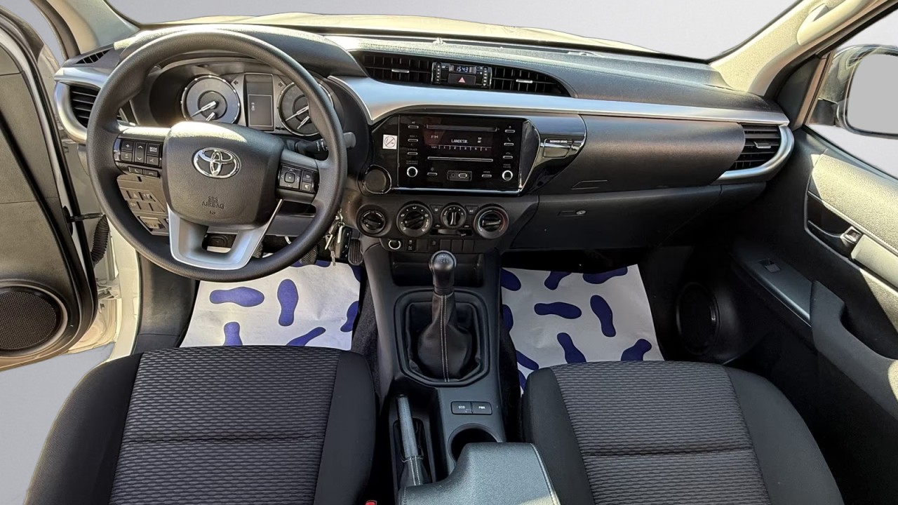 TOYOTA Hilux 2024 — imagine 18
