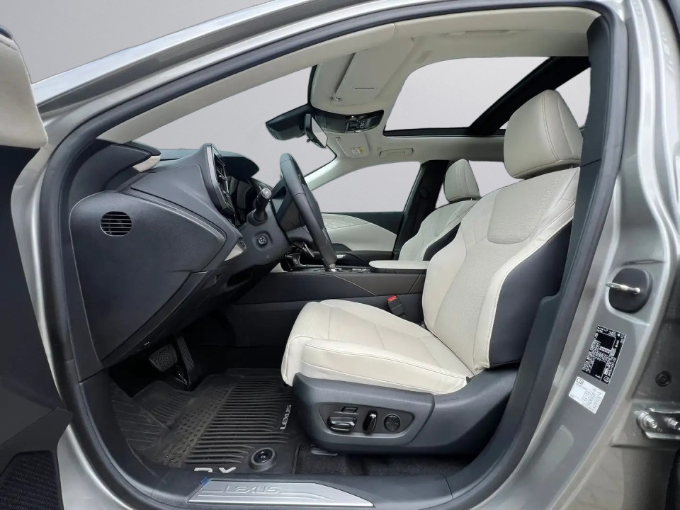 LEXUS RX 2025 — imagine 15