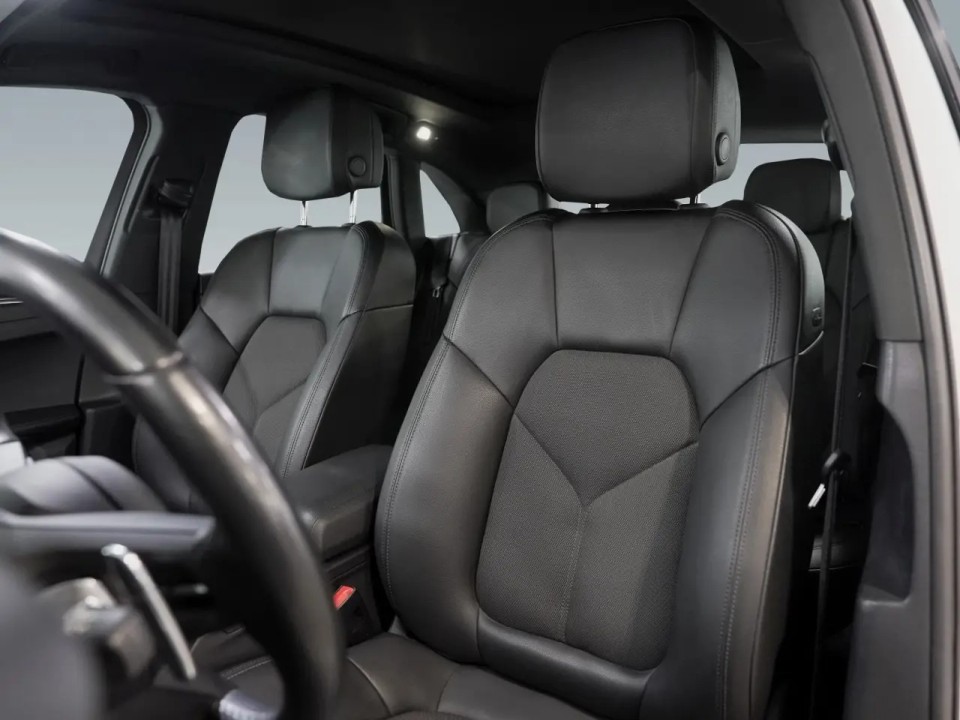 Porsche Macan - foto 14