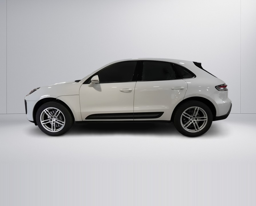 PORSCHE Macan 2022 — imagine 3