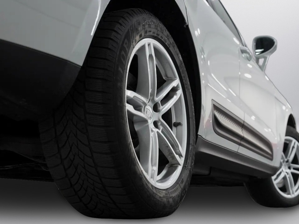 PORSCHE Macan 2022 — imagine 16