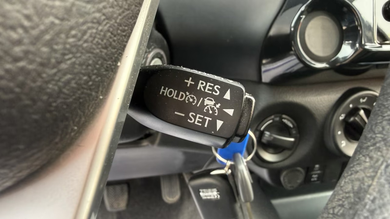 Toyota Hilux 2.4D - foto 14