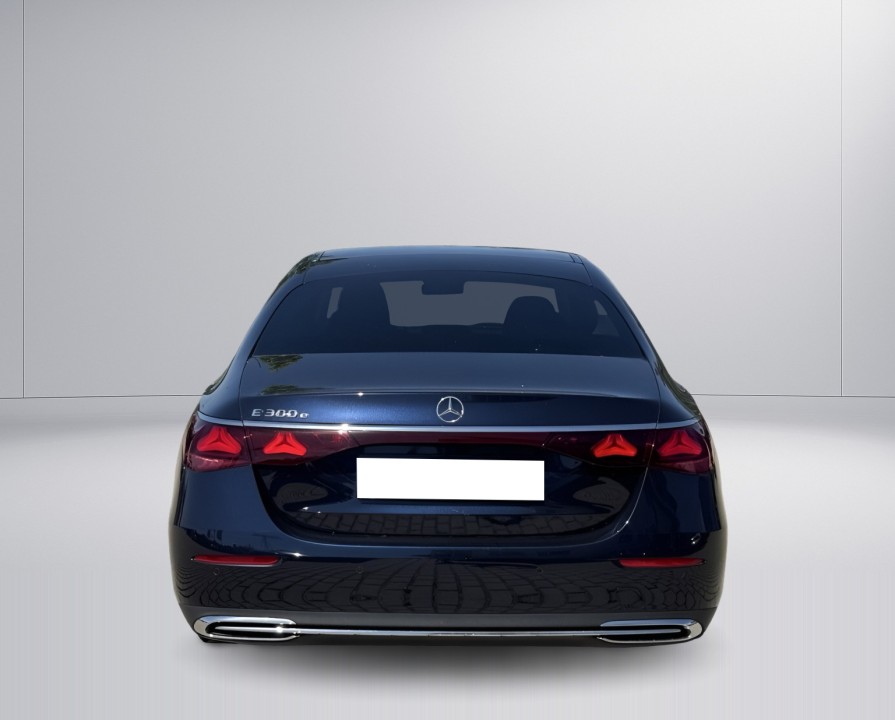 MERCEDES-BENZ E-Class 2024 — imagine 4
