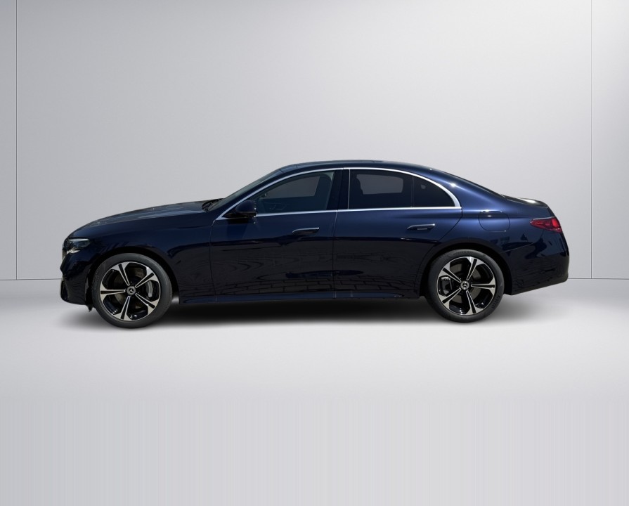 MERCEDES-BENZ E-Class 2024 — imagine 16