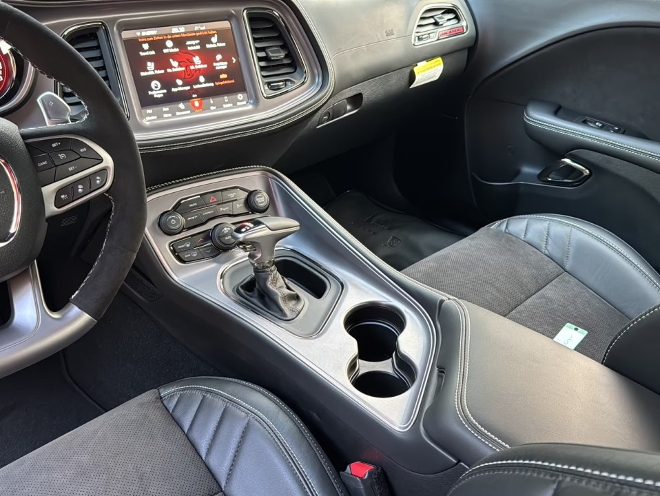Dodge Challenger Hellcat - foto 11
