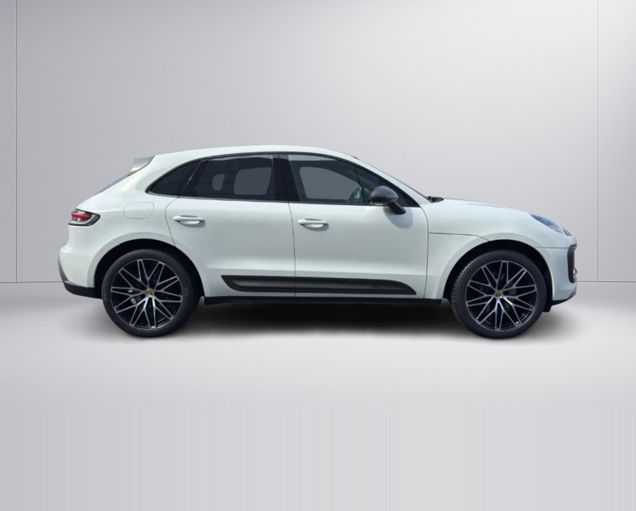 PORSCHE Macan 2023 — imagine 2