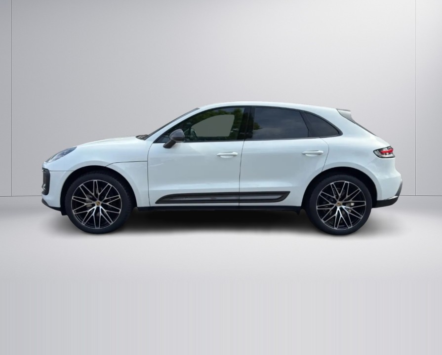 PORSCHE Macan 2023 — imagine 16