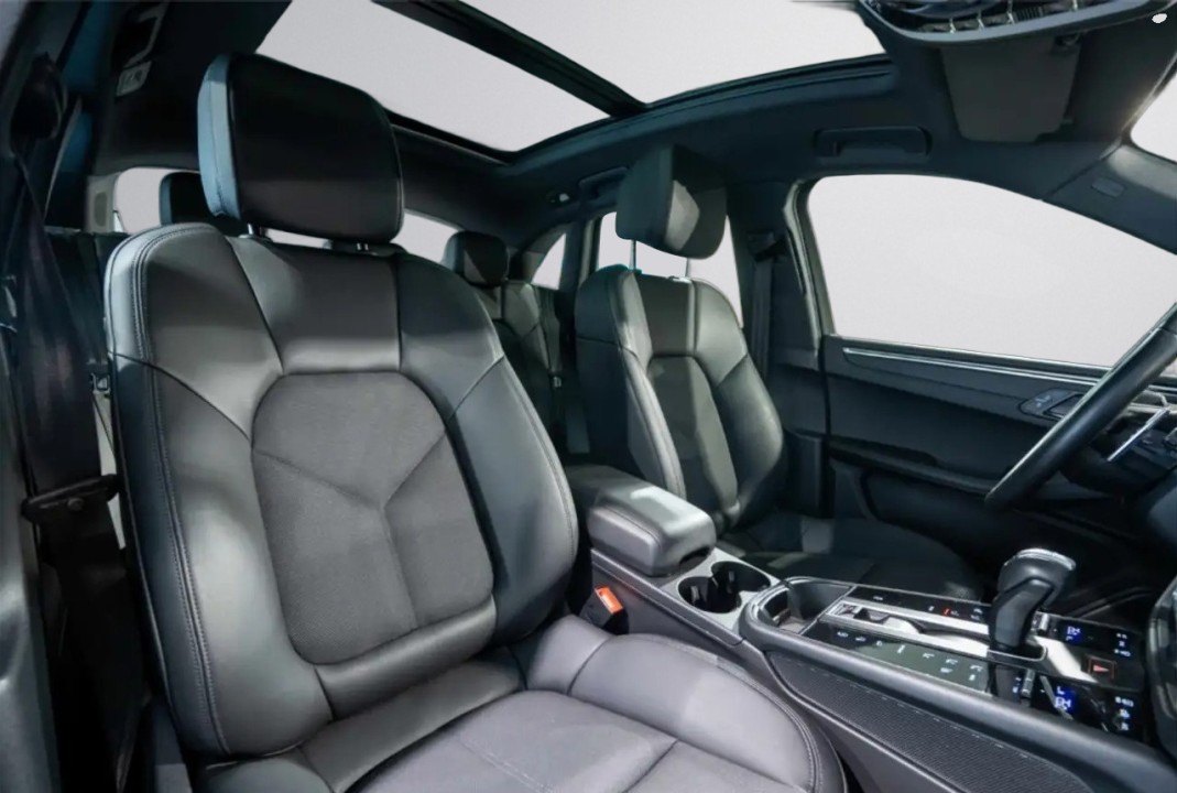 PORSCHE Macan 2024 — imagine 18