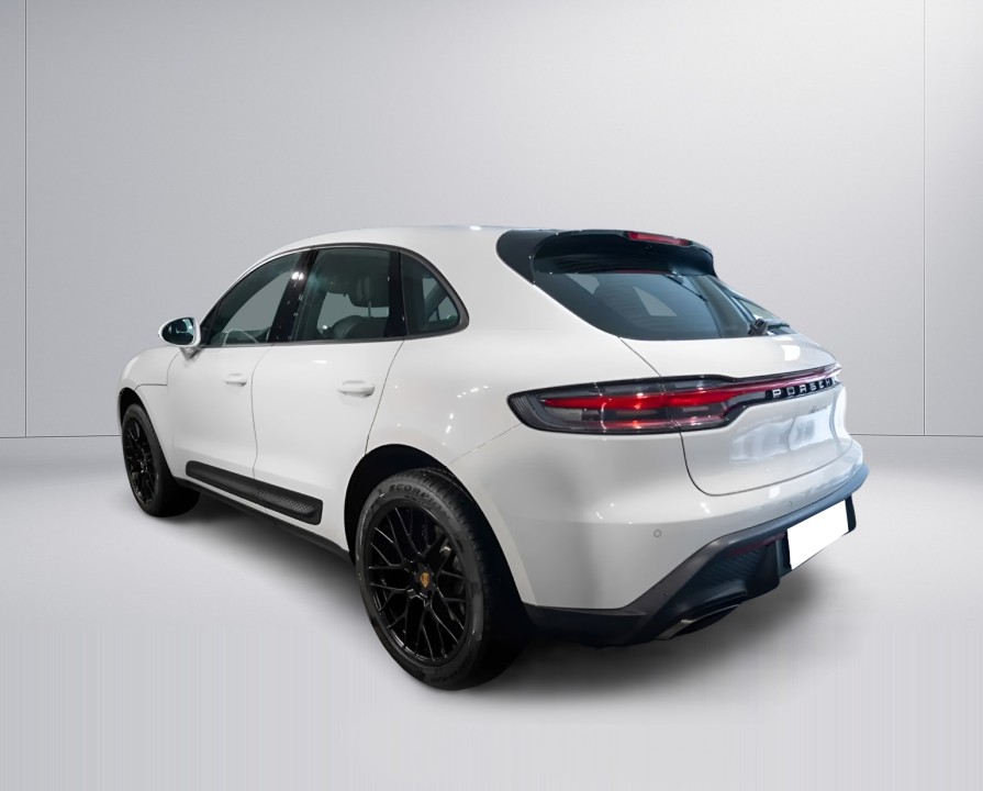 PORSCHE Macan 2024 — imagine 4