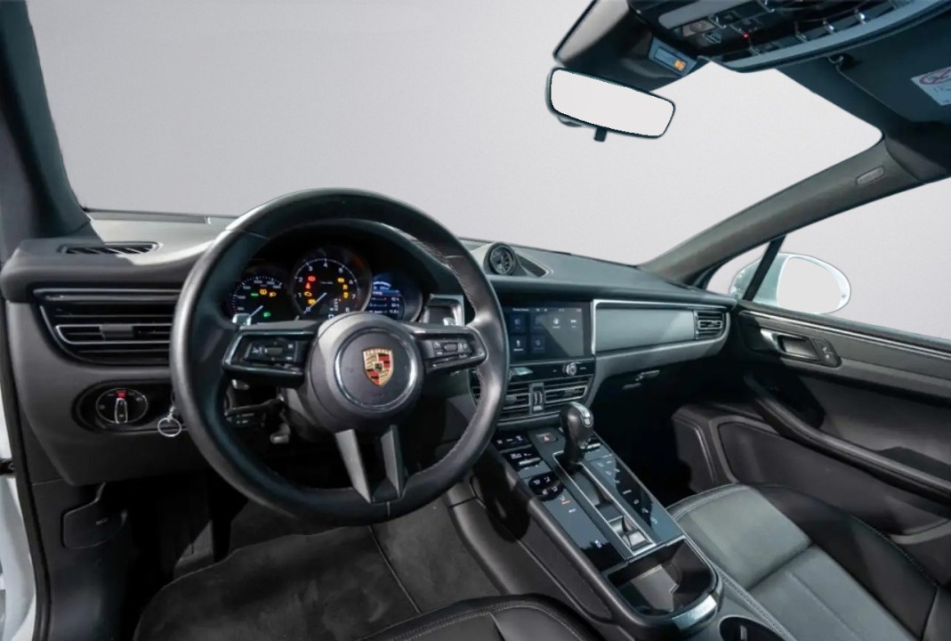 PORSCHE Macan 2024 — imagine 16