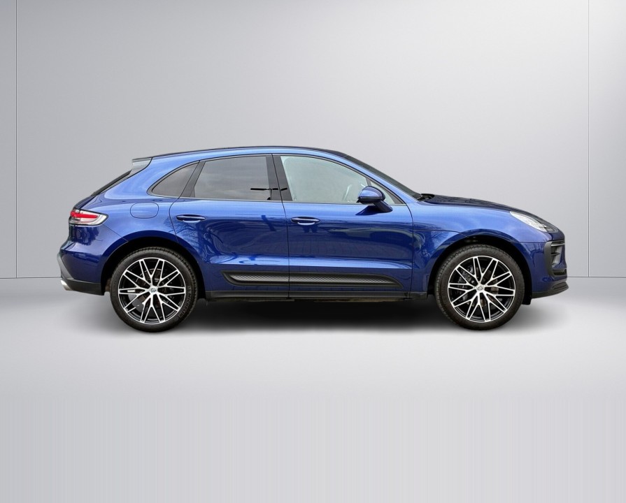 PORSCHE Macan 2024 — imagine 2