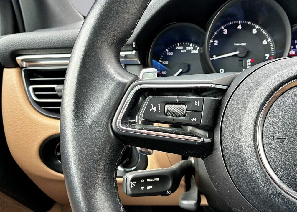 Porsche Macan - foto 14