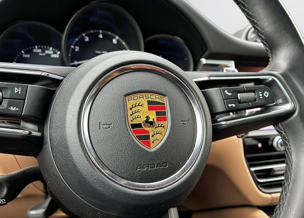 Porsche Macan - foto 16