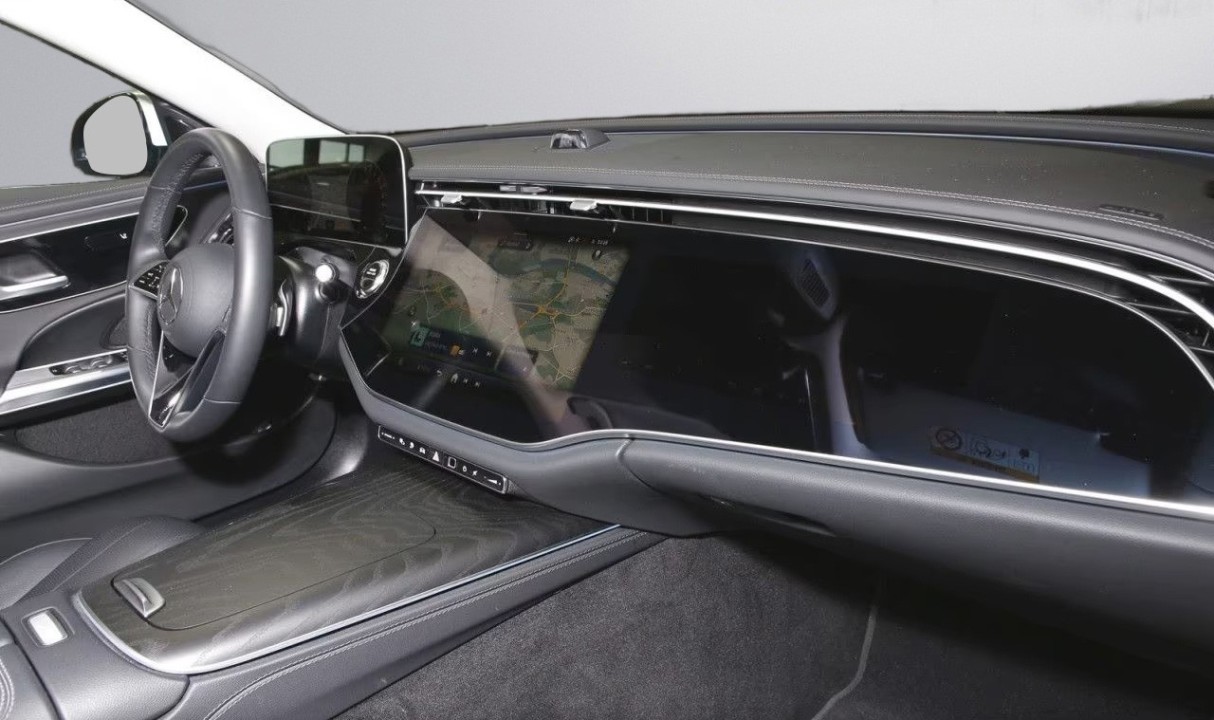 MERCEDES-BENZ E-Class 2024 — imagine 16