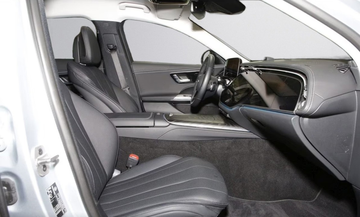 MERCEDES-BENZ E-Class 2024 — imagine 5