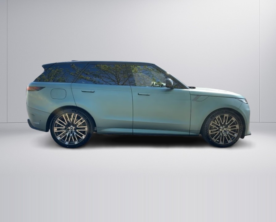 Land Rover Range Rover Sport P635 SV Edition (2)