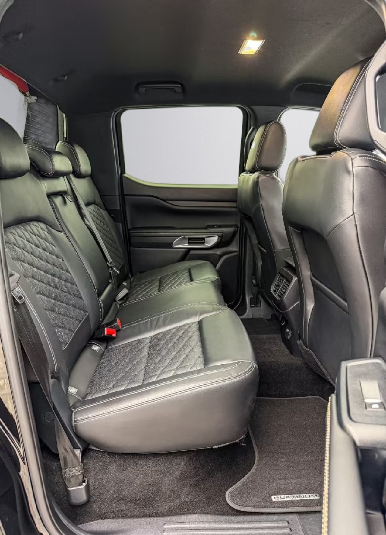 Ford Ranger Platinum V6 - foto 16