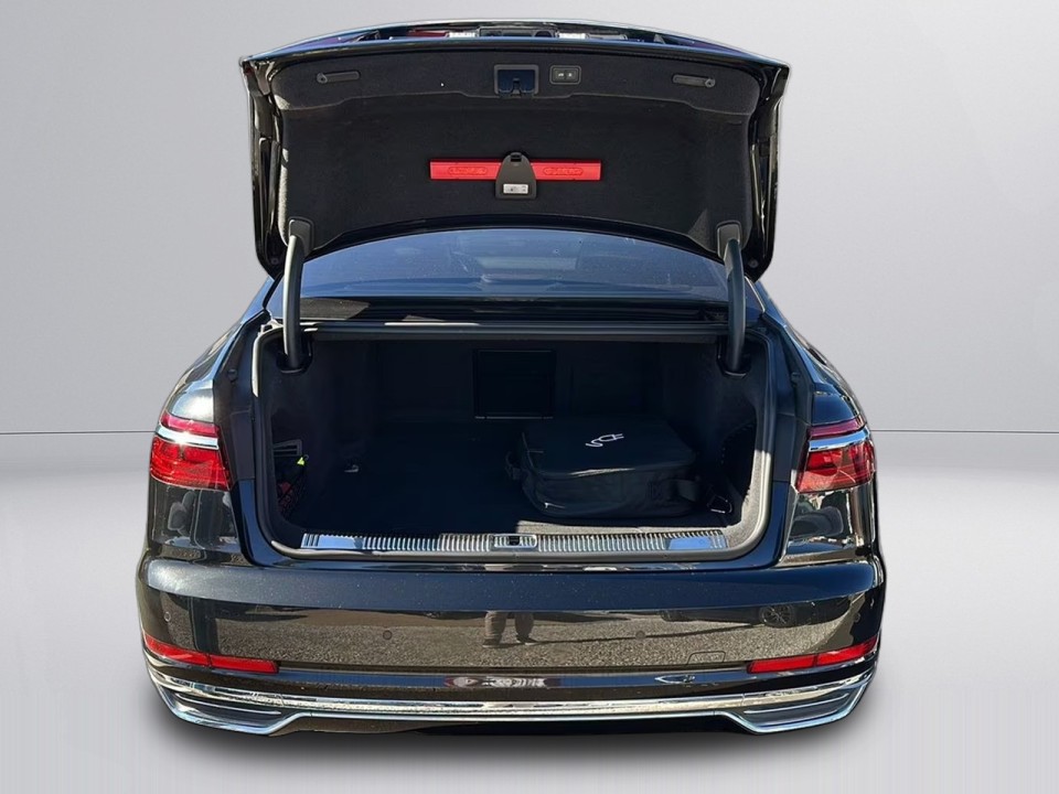 AUDI A8 2022 — imagine 16