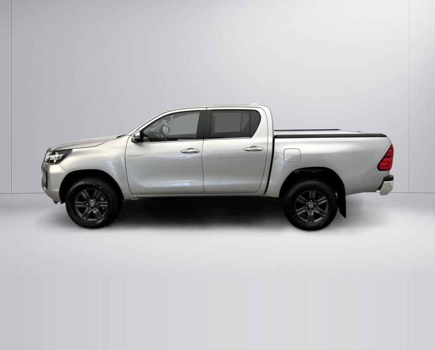 Toyota Hilux 2.8D - foto 6