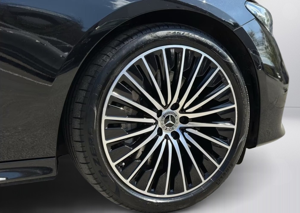 Mercedes-Benz E 220d Exclusive - foto 22