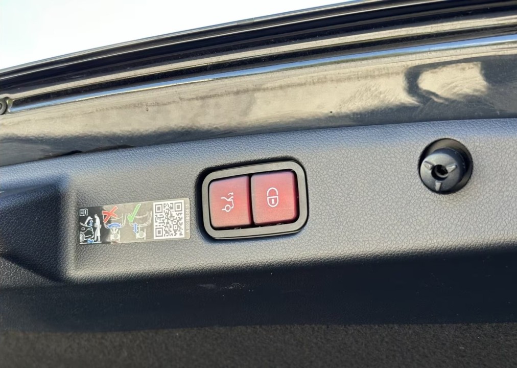 Mercedes-Benz E 220d Exclusive - foto 19