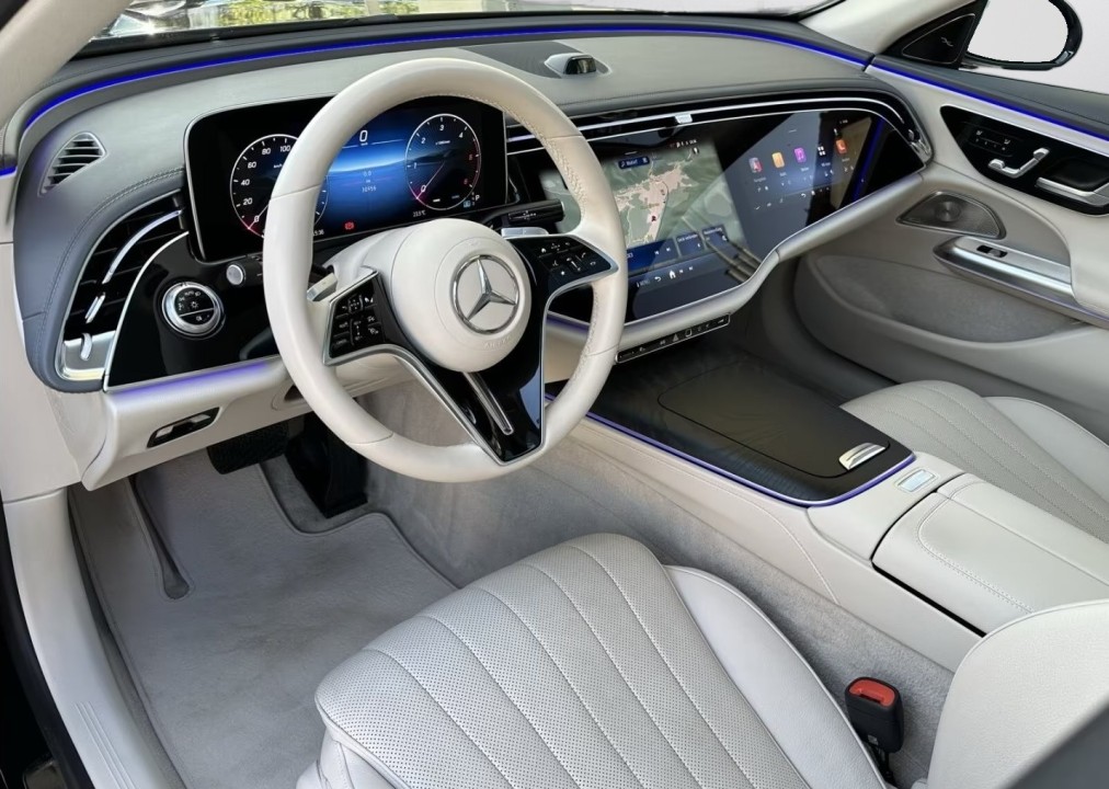 Mercedes-Benz E 220d Exclusive - foto 11