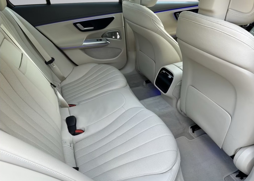 Mercedes-Benz E 220d Exclusive - foto 17
