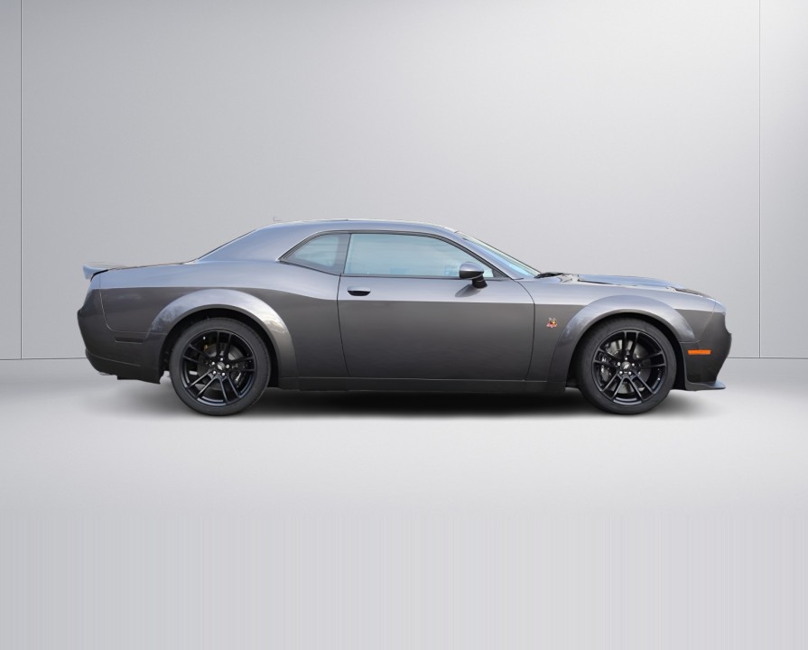 Dodge Challenger Scat Pack (2)