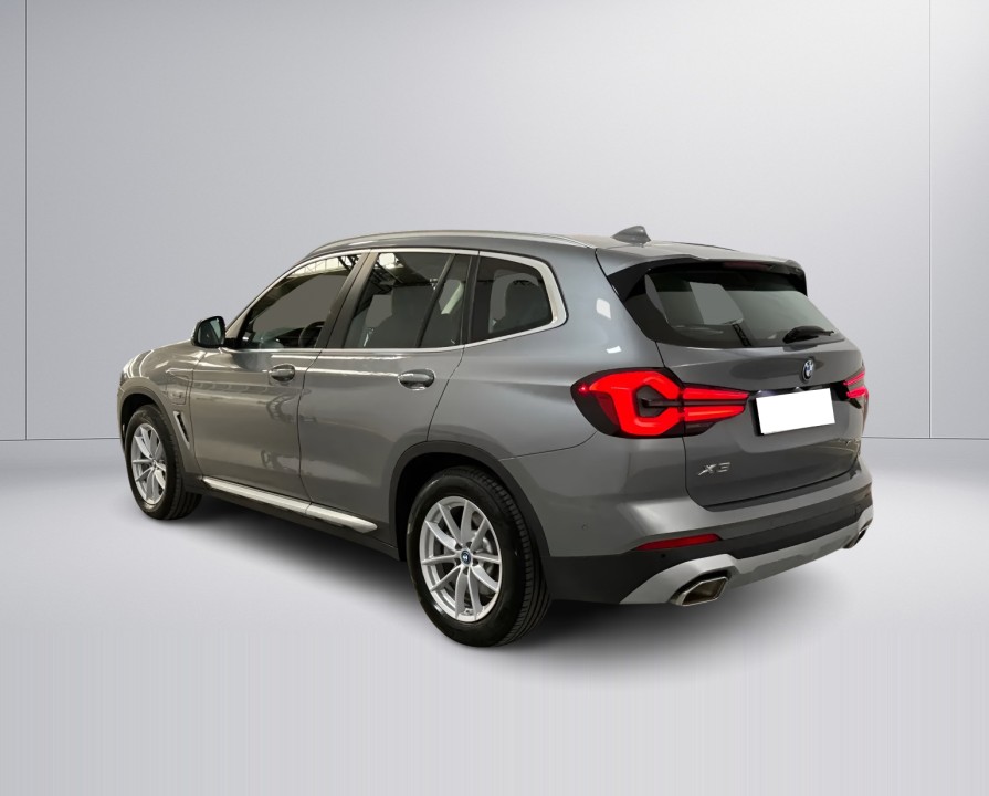 BMW X3 2021 — imagine 17