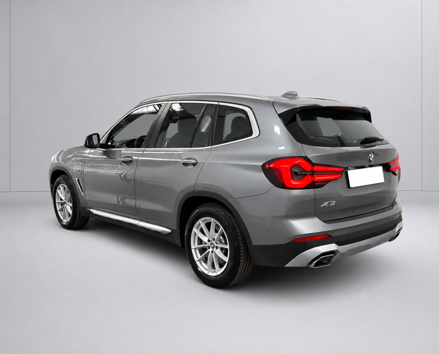 BMW X3 xDrive30e (5)