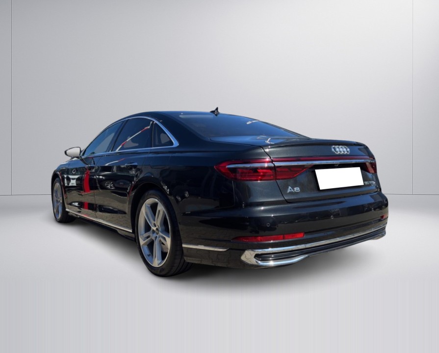 AUDI A8 2022 — imagine 4