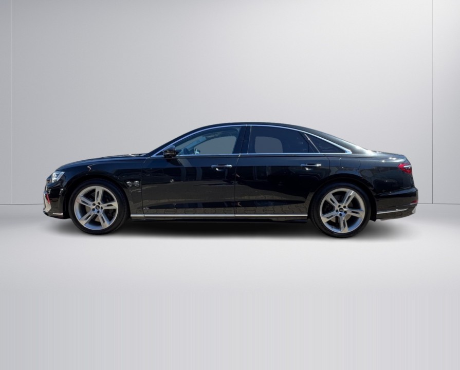 AUDI A8 2022 — imagine 3