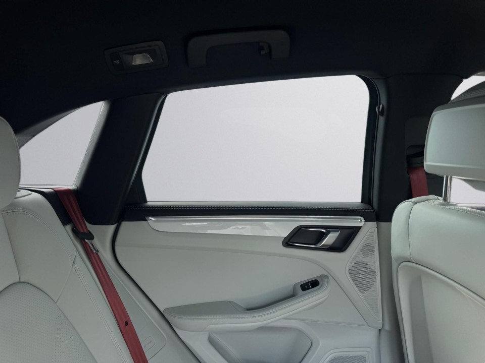 Porsche Macan - foto 17