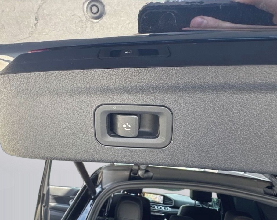 Mercedes-Benz GLE 400d AMG 4MATIC - foto 19