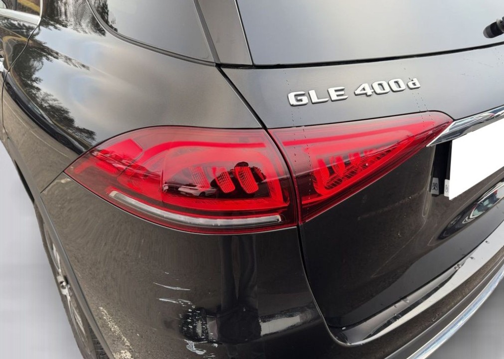 Mercedes-Benz GLE 400d 4MATIC - foto 24