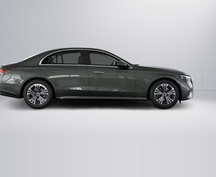 MERCEDES-BENZ E-Class 2025 — imagine 16