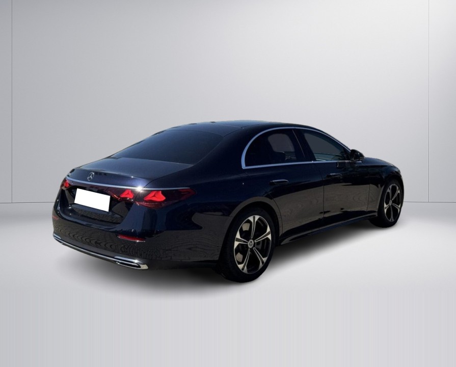 MERCEDES-BENZ E-Class 2024 — imagine 3