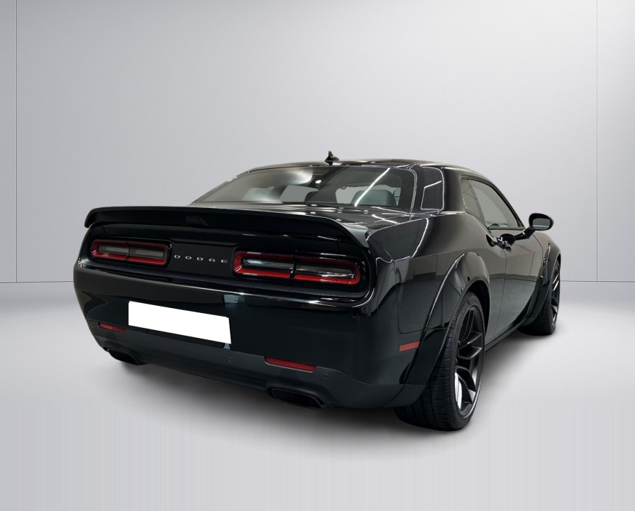 Dodge Challenger SRT Hellcat Jailbreak (4)