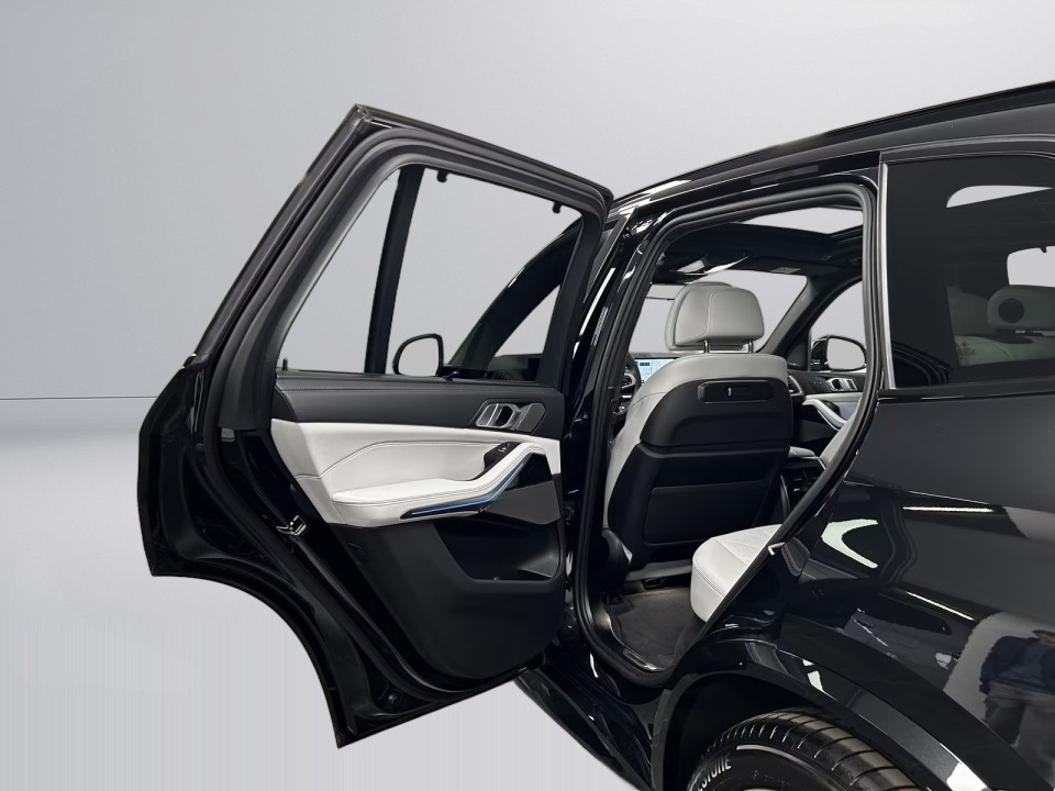 BMW X5 xDrive50e M-Sport - foto 35
