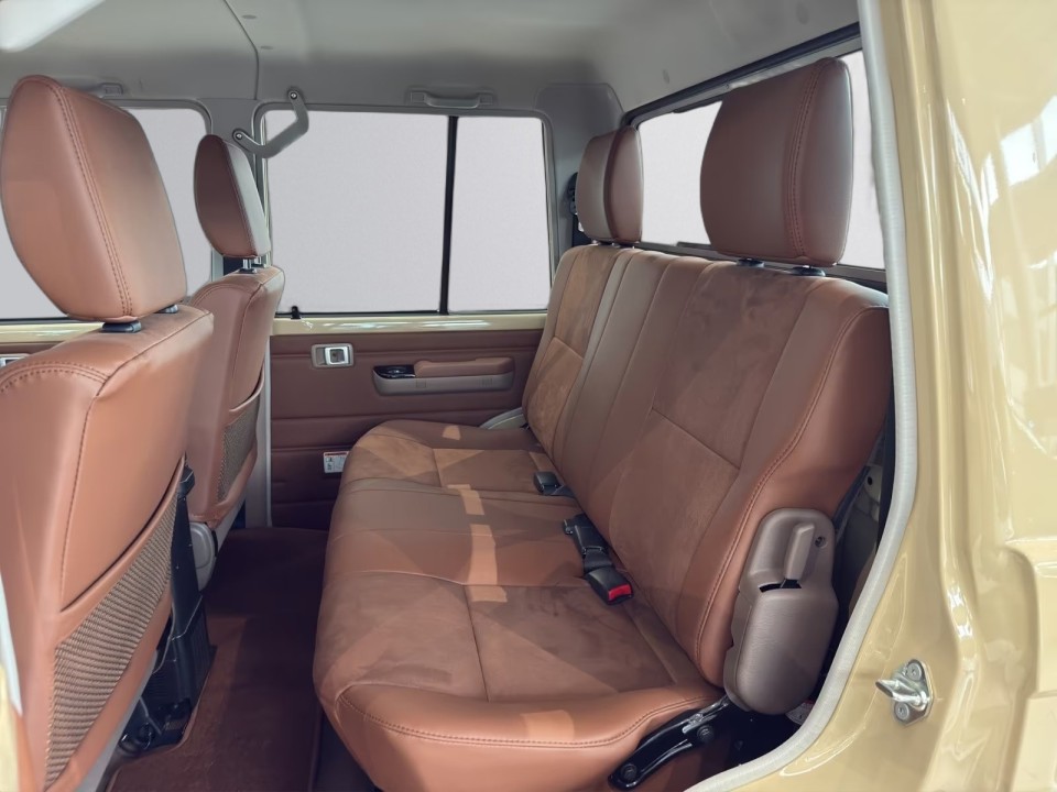 Toyota Land Cruiser GDJ79 2.8 Diesel - foto 13