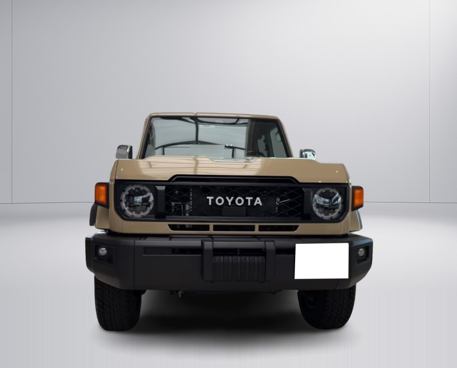 Toyota Land Cruiser GDJ79 2.8 Diesel (2)