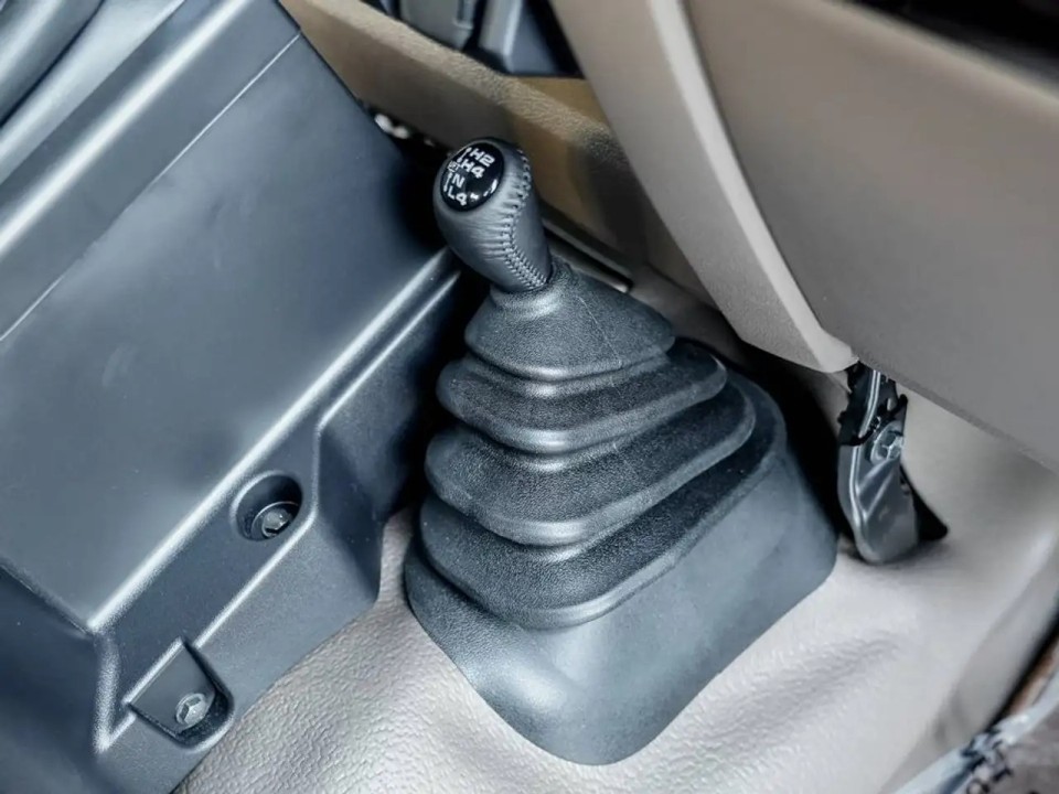 Toyota Land Cruiser 79 Series - foto 20