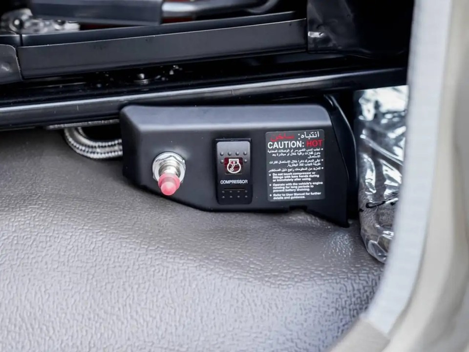 Toyota Land Cruiser 79 Series - foto 29