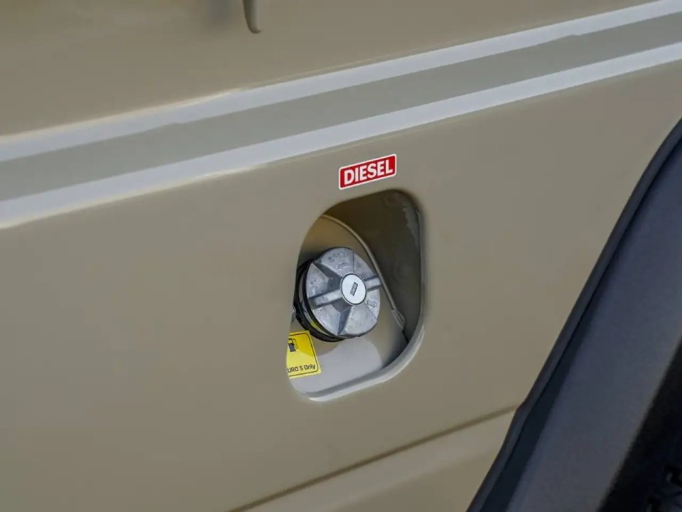 Toyota Land Cruiser 79 Series - foto 36