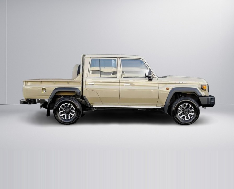 TOYOTA Land Cruiser 2025 — imagine 2