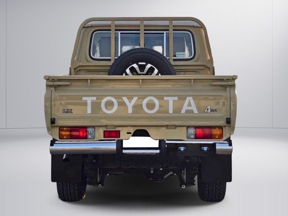 Toyota Land Cruiser GDJ79 (5)