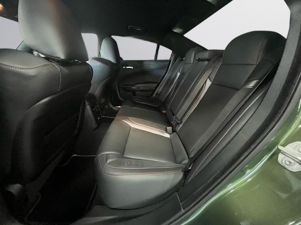 Dodge Charger - foto 19