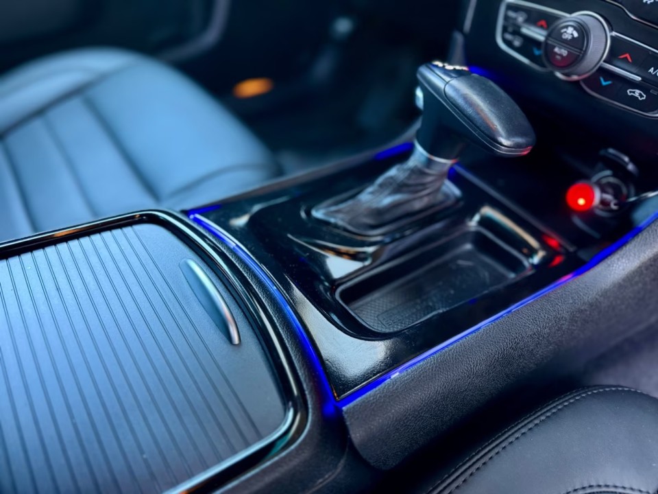 Dodge Charger - foto 19