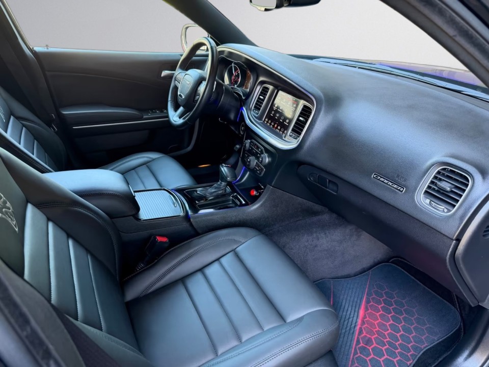 Dodge Charger - foto 17