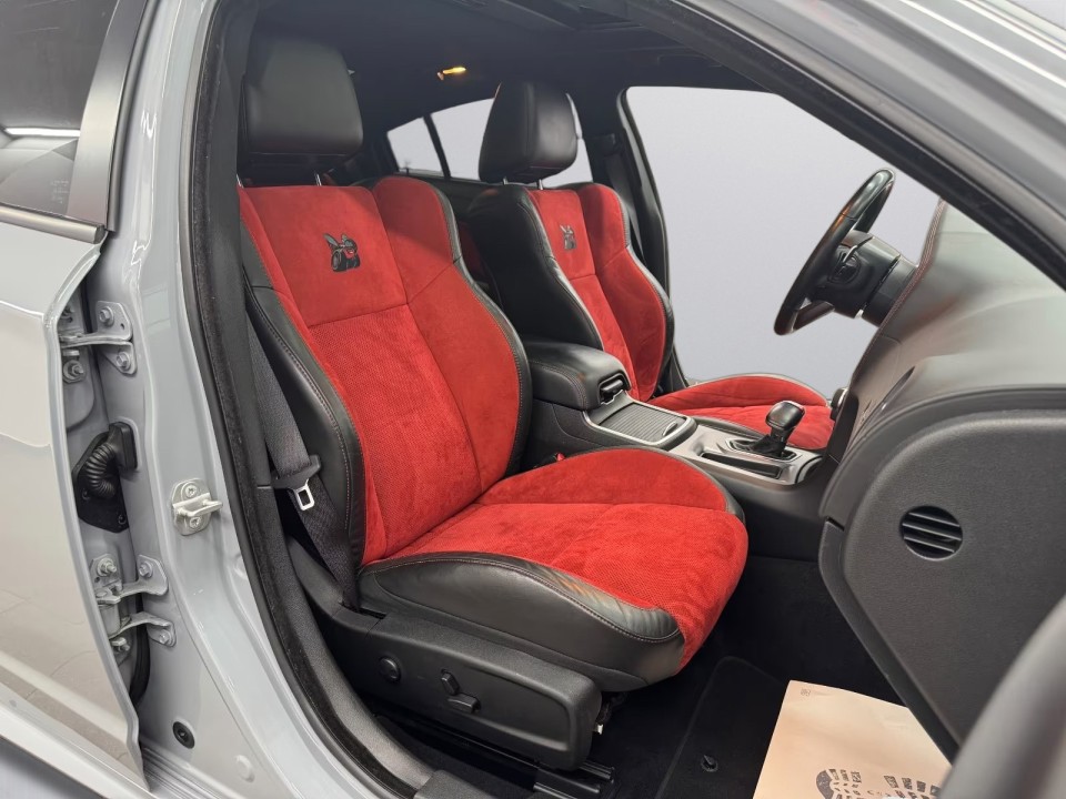 Dodge Charger - foto 12